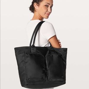 Lululemon Tote
